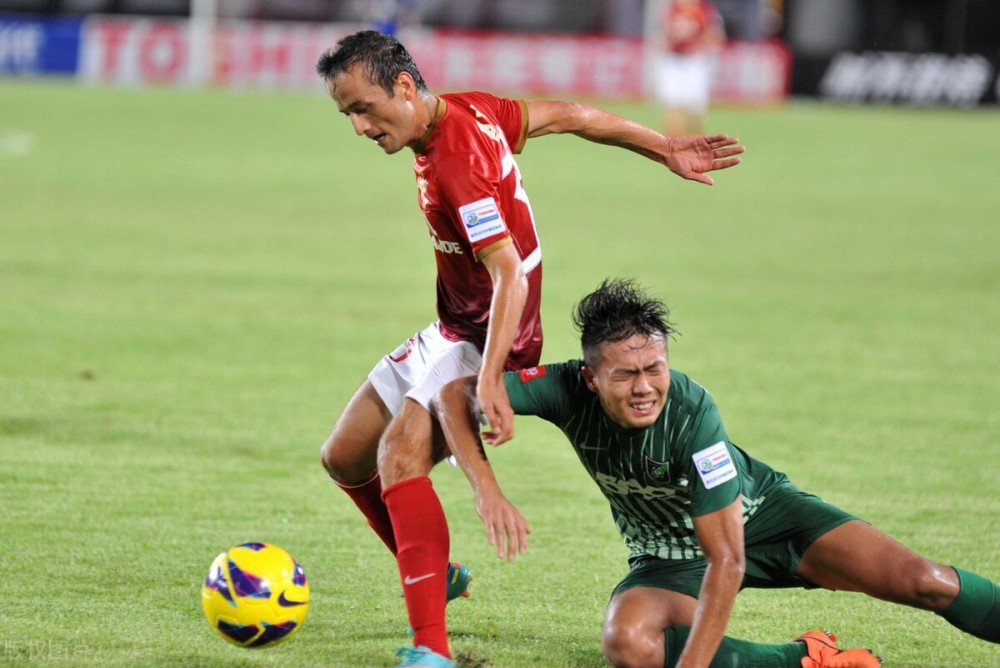 半岛体育app登录-关于绿城主场击败恒大，豪取关键三分的信息