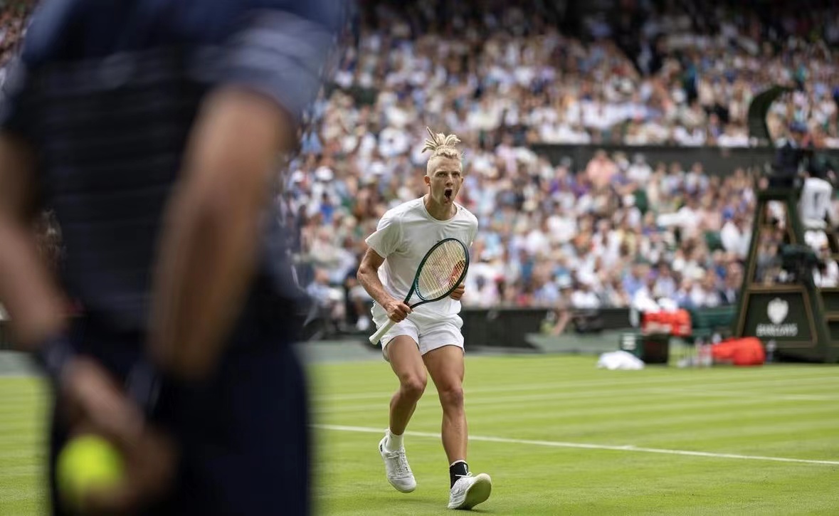 半岛综合体育官网入口-爱沙尼亚网球选手再获佳绩，喜极而泣的简单介绍