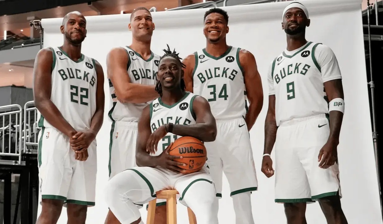 半岛app下载体育-关于雄鹿核心球员关键时刻发威，引领球队获胜的信息